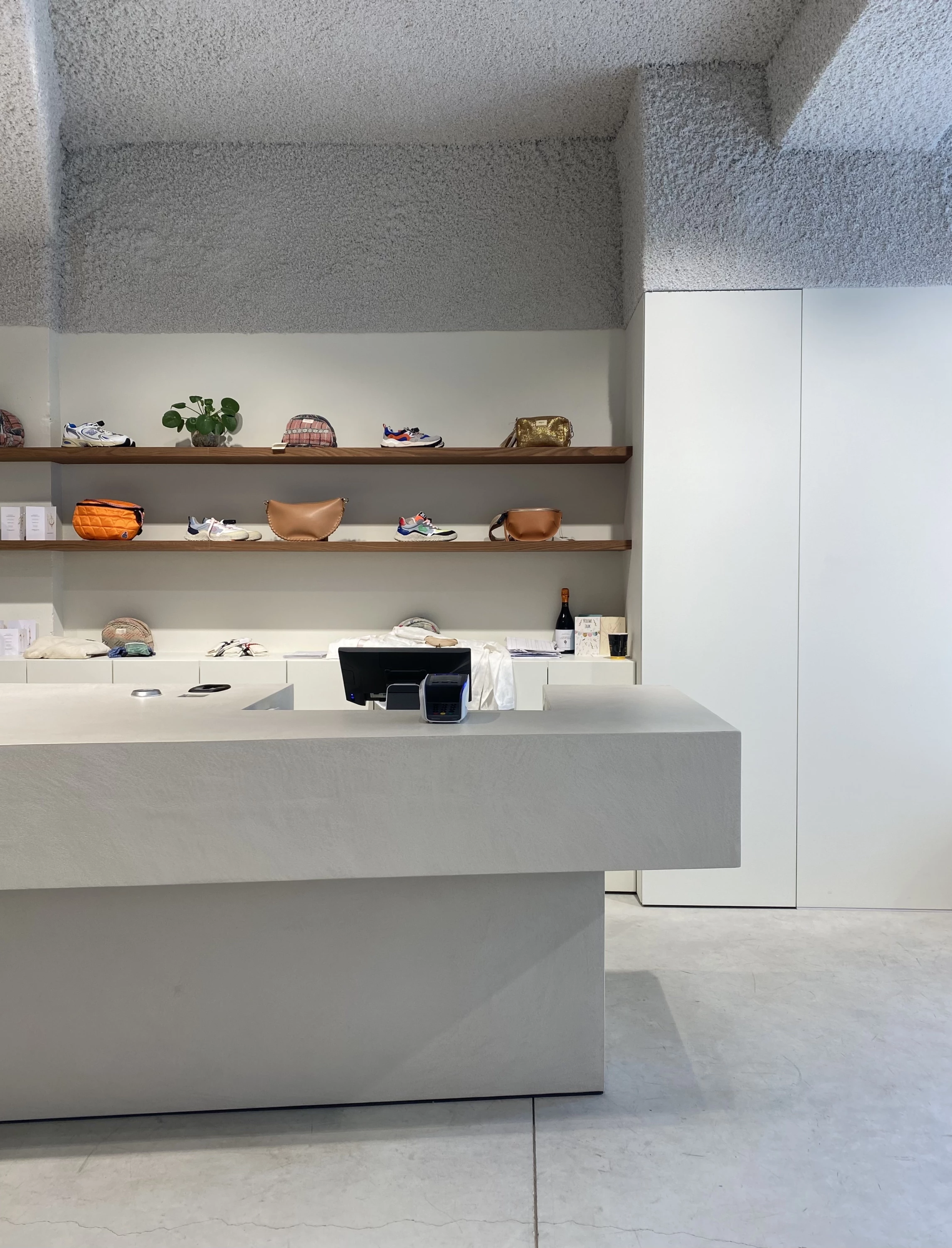 2317 CHARLES COLLECTION